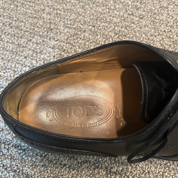 Tod's Black Leather Oxfords - Picture 4 of 15